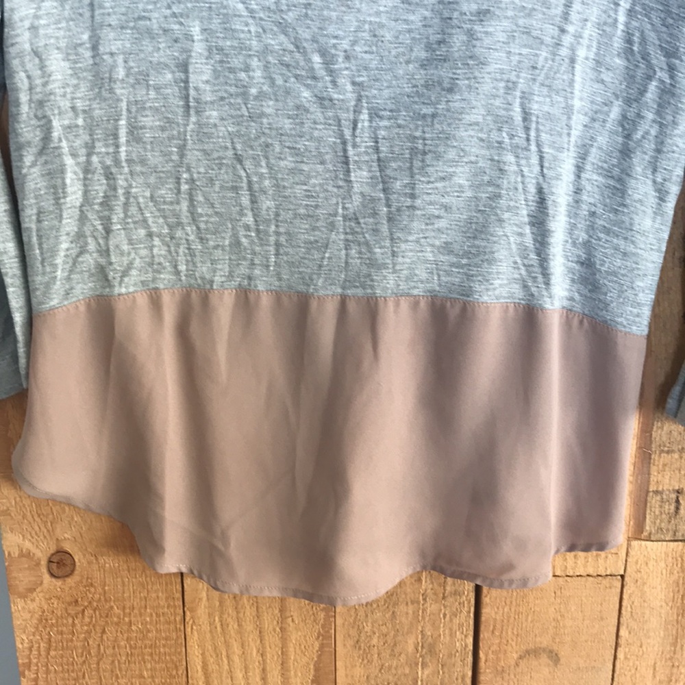 Blouse - Picture 2 of 3